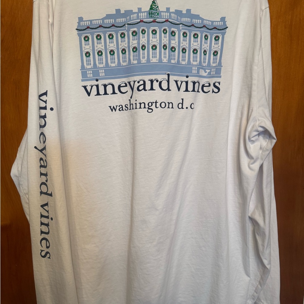 Vineyard Vines Washington DC Christmas White House Long Sleeve Tee